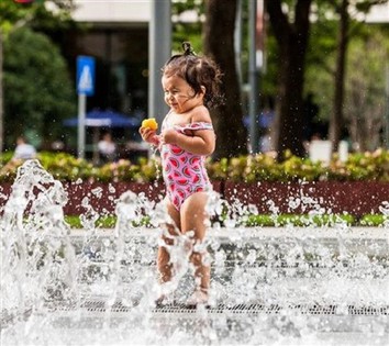 Landung eines Springbrunnens im Freien